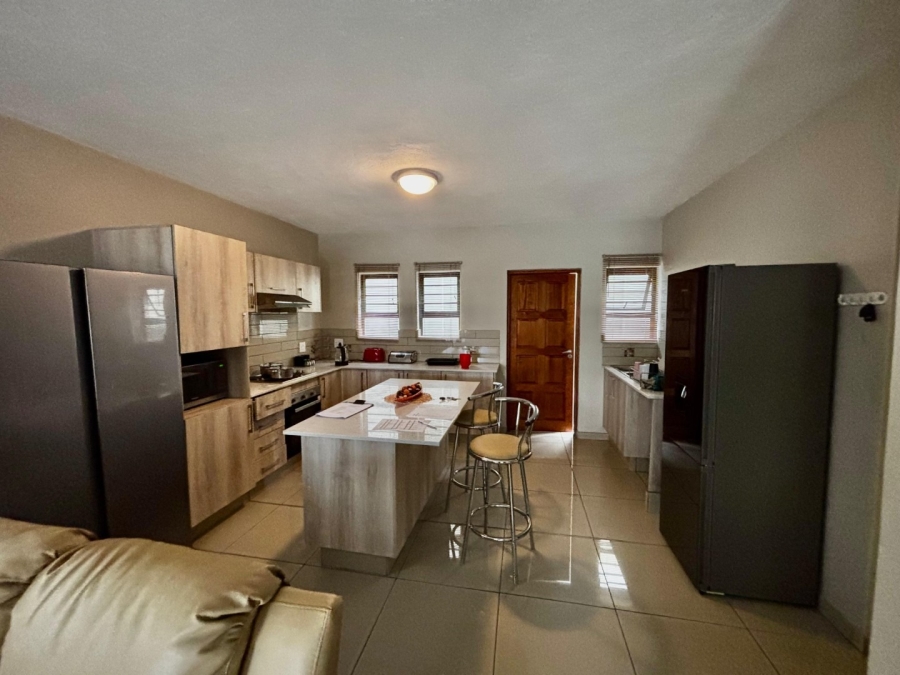 To Let 3 Bedroom Property for Rent in Waterkloof A H North West